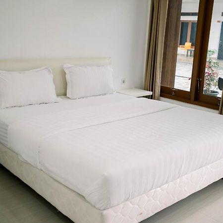 Morika Inn Waikabubak Luaran gambar